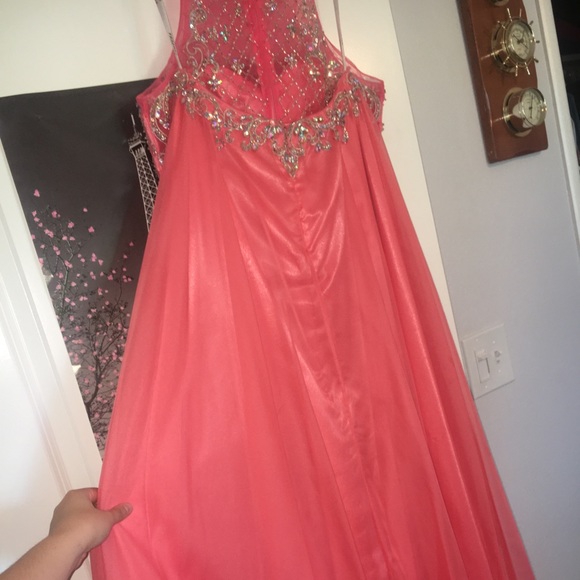 GORGEOUS 2-Piece Prom Dress! - Picture 7 of 7